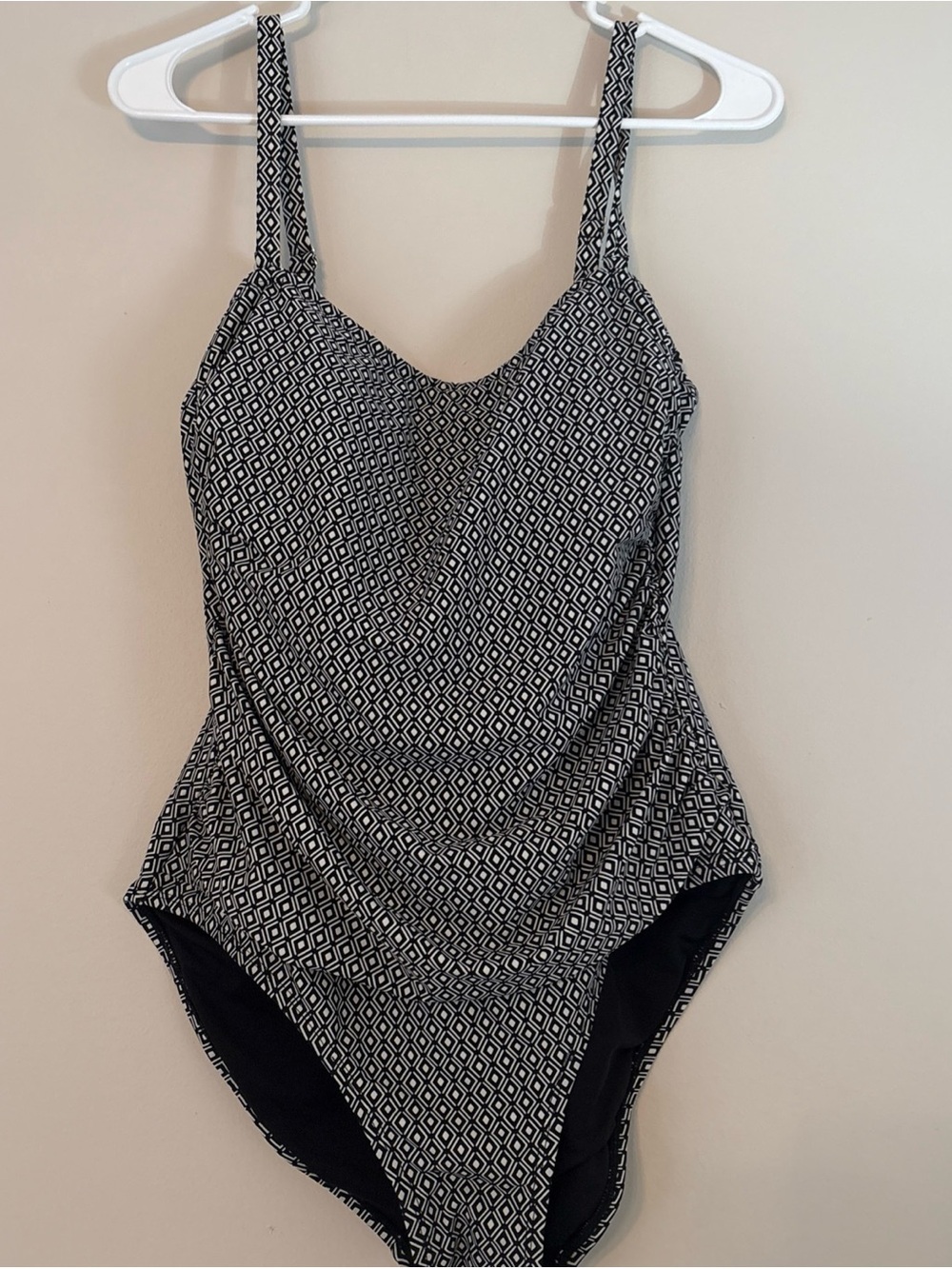 DKNY Black and White Diamond-Print One-Piece Swimsuit